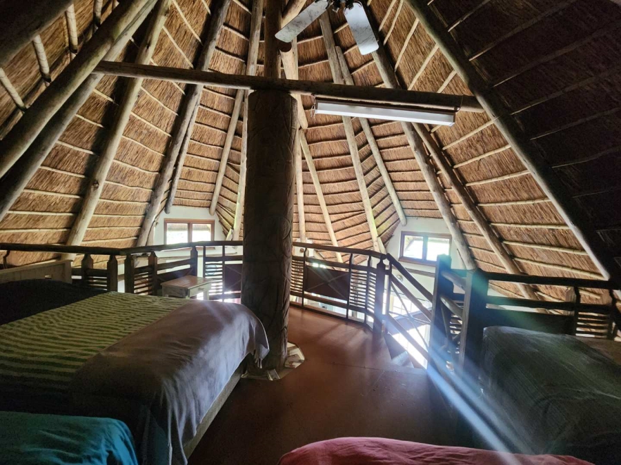 5 Bedroom Property for Sale in Oranjeville Free State